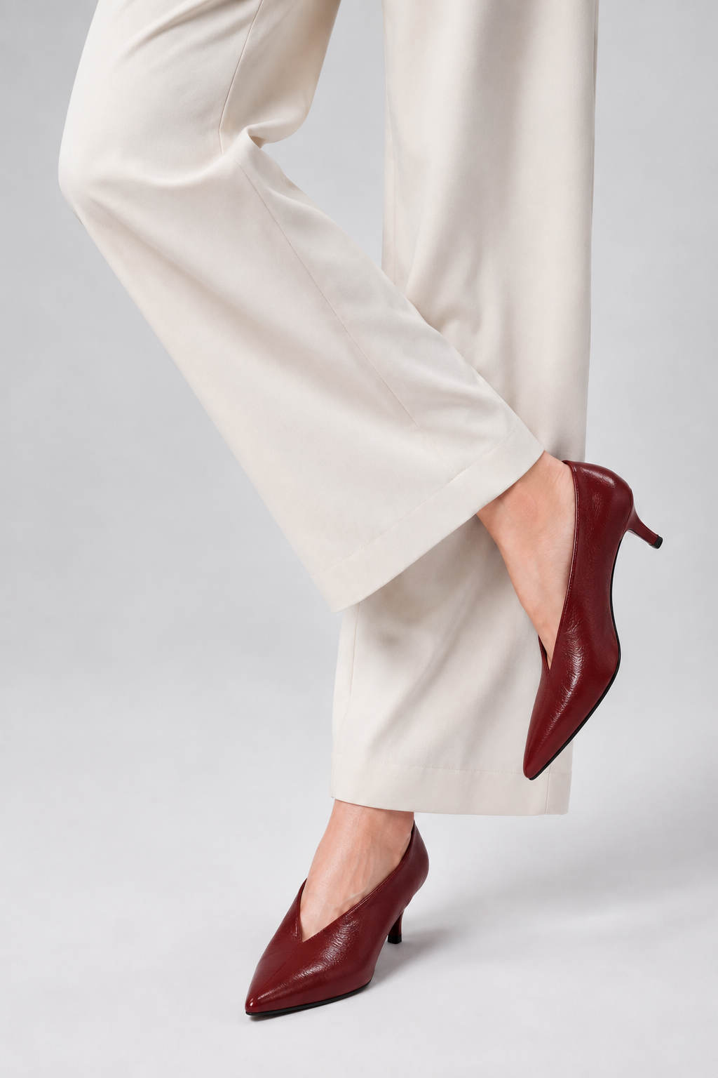 Women's Chunky Heeled Pumps V Cut