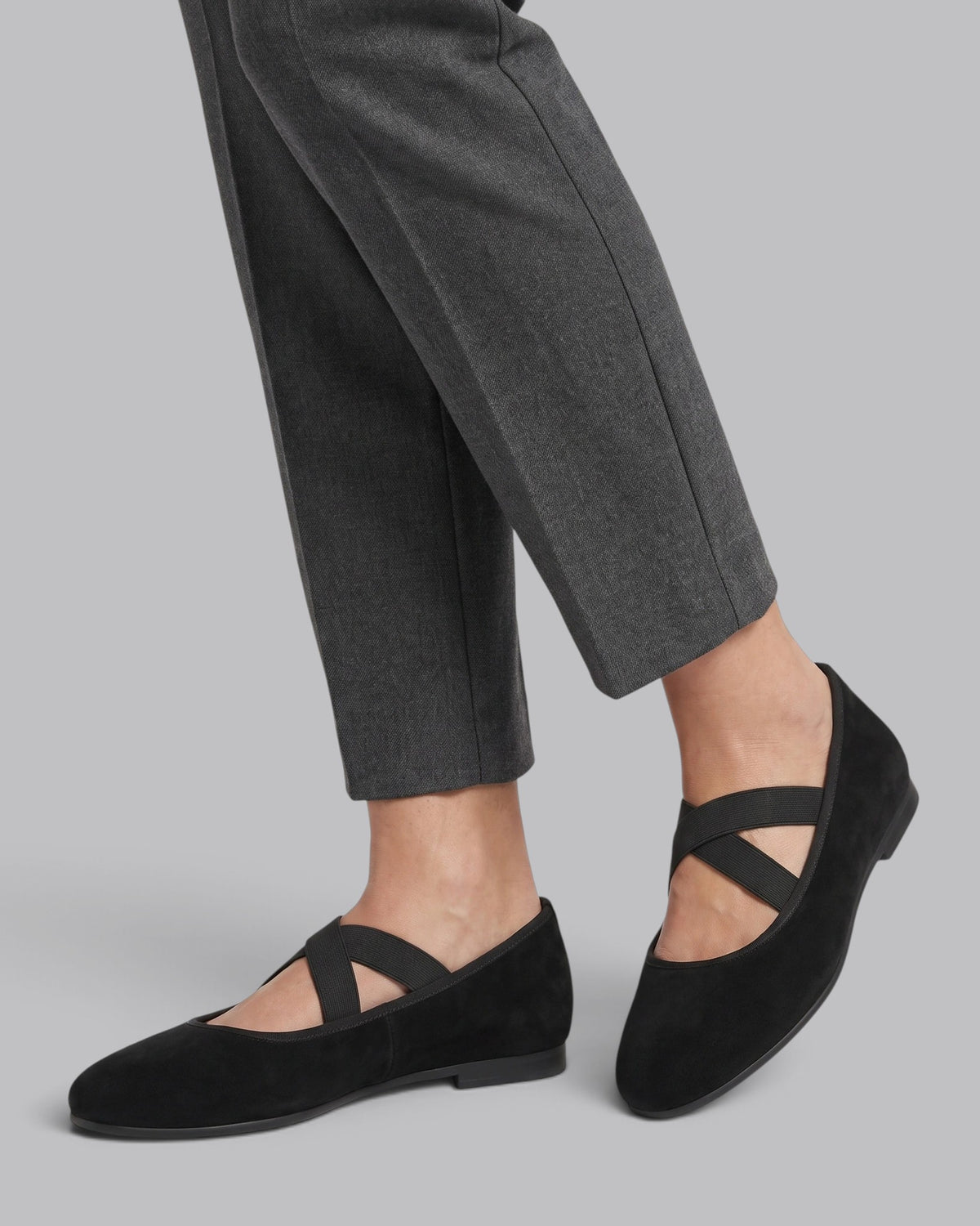 Women's Casual Slip-On Shoes Comfortable Fit
