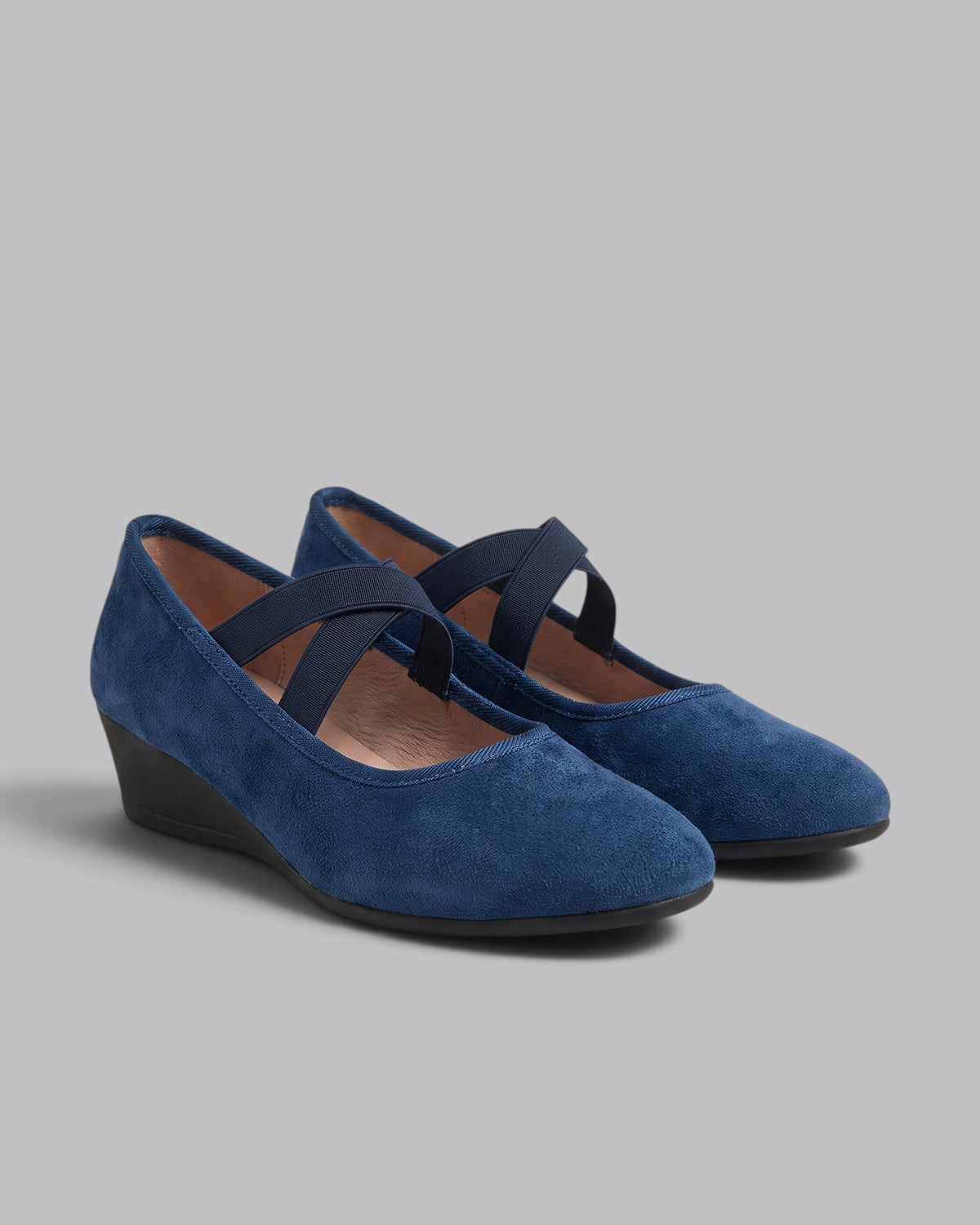 Women's Casual Slip-On Shoes Comfortable Fit