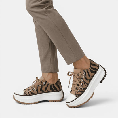 Women's Sneakers Chunky Sole Lace-Up Low-Top Style 6