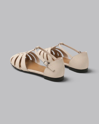 Women's Flat Sandals Strappy with Ankle Buckle