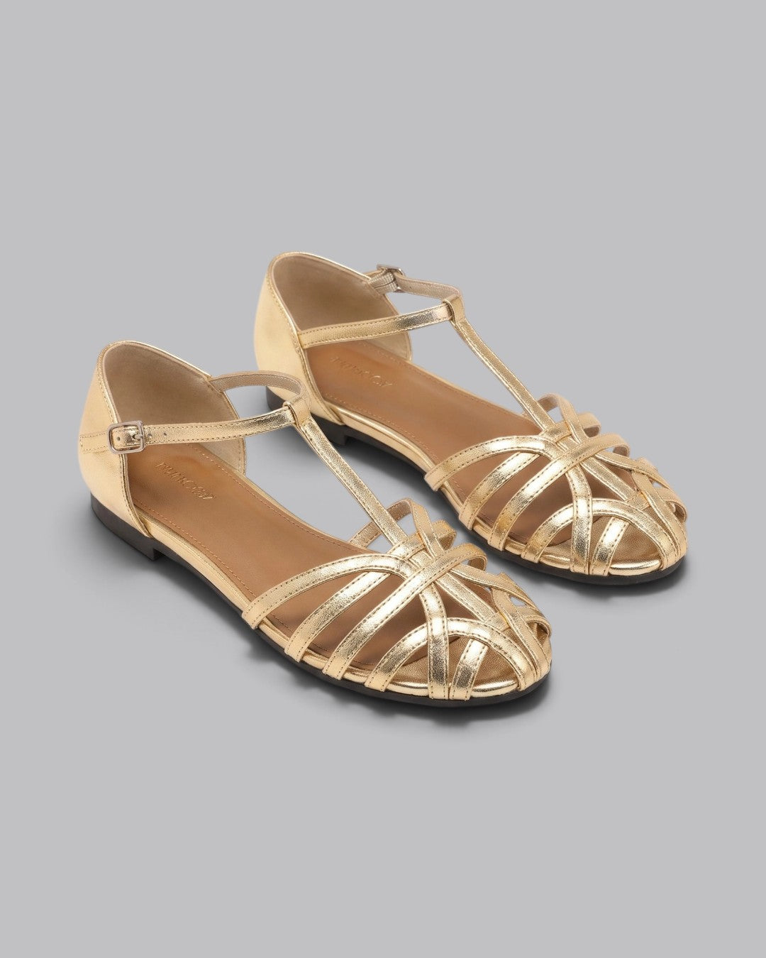 Women's Flat Sandals Strappy with Ankle Buckle