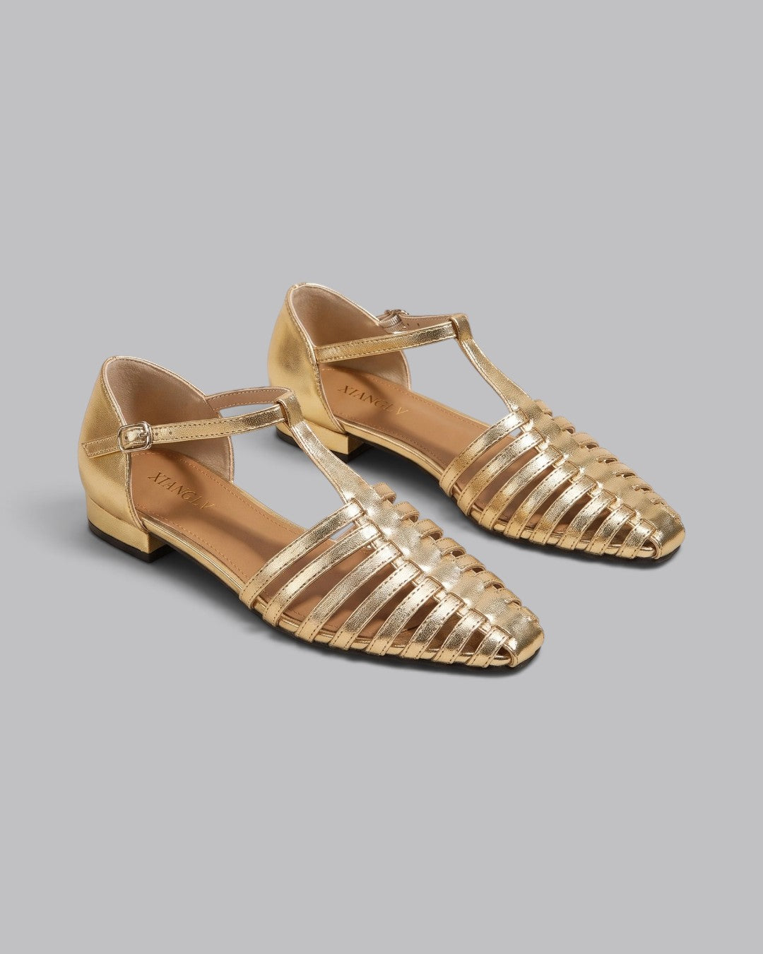Women's Flat Sandals Strappy with Ankle Buckle